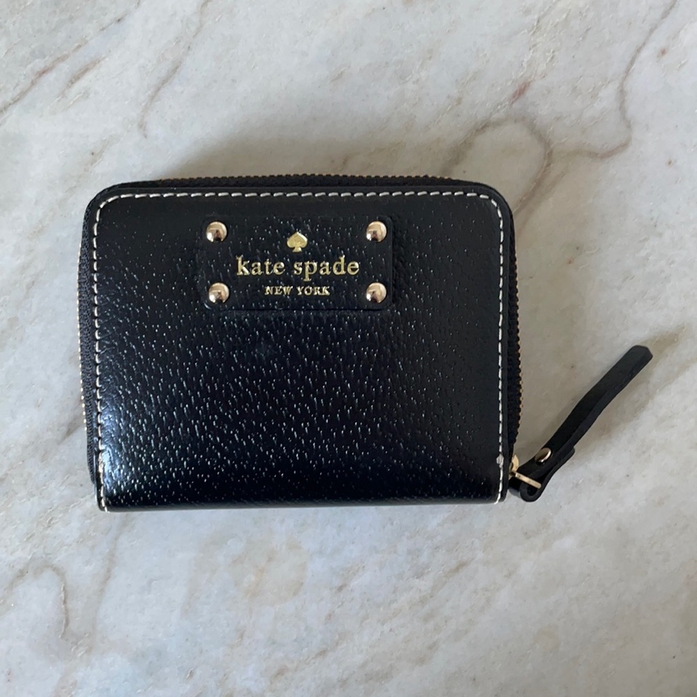 KATE SPADE Darcy small zip around card case wallet